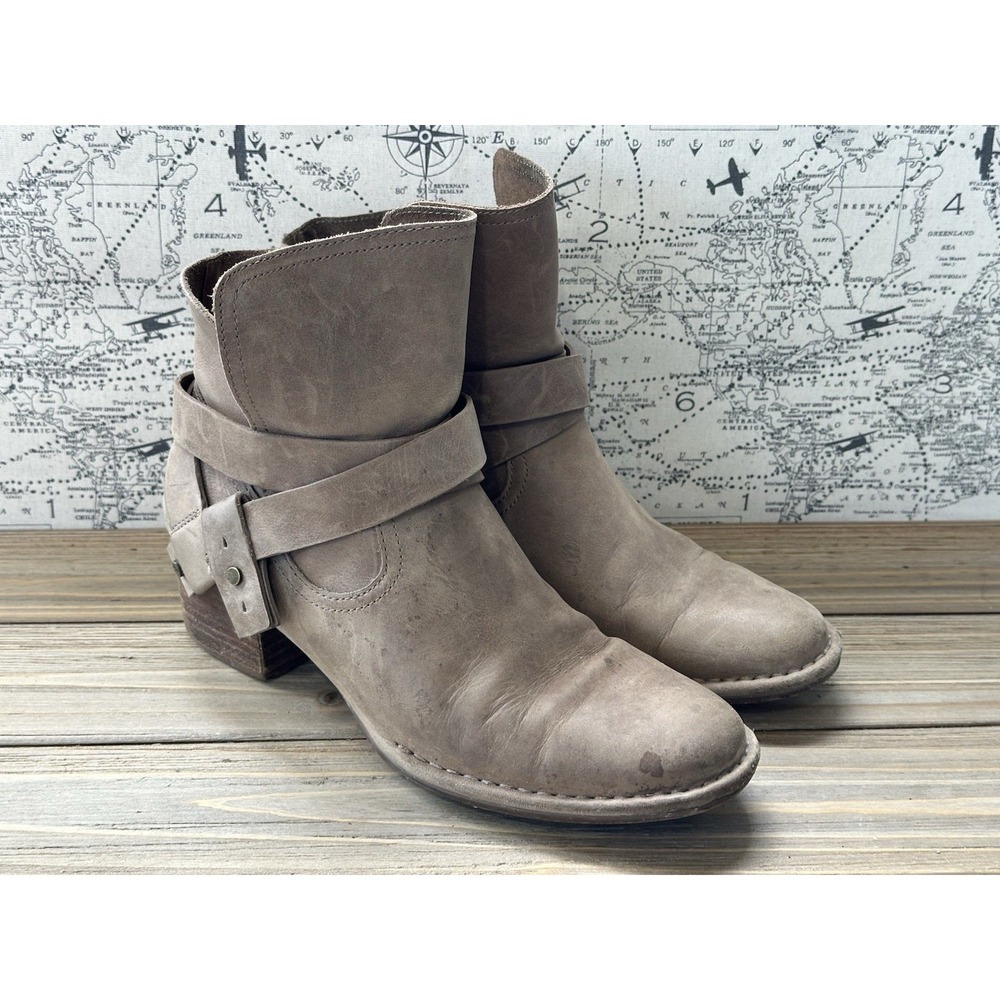 UGG Elora Ankle Boots Suede Buckle Strap Womens 8.5 Tan Good